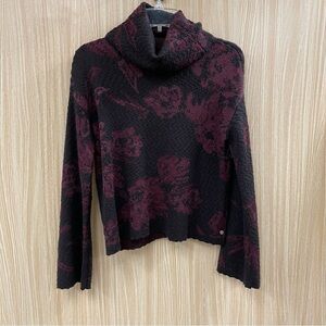 White House Black Market Black print sweater size XS